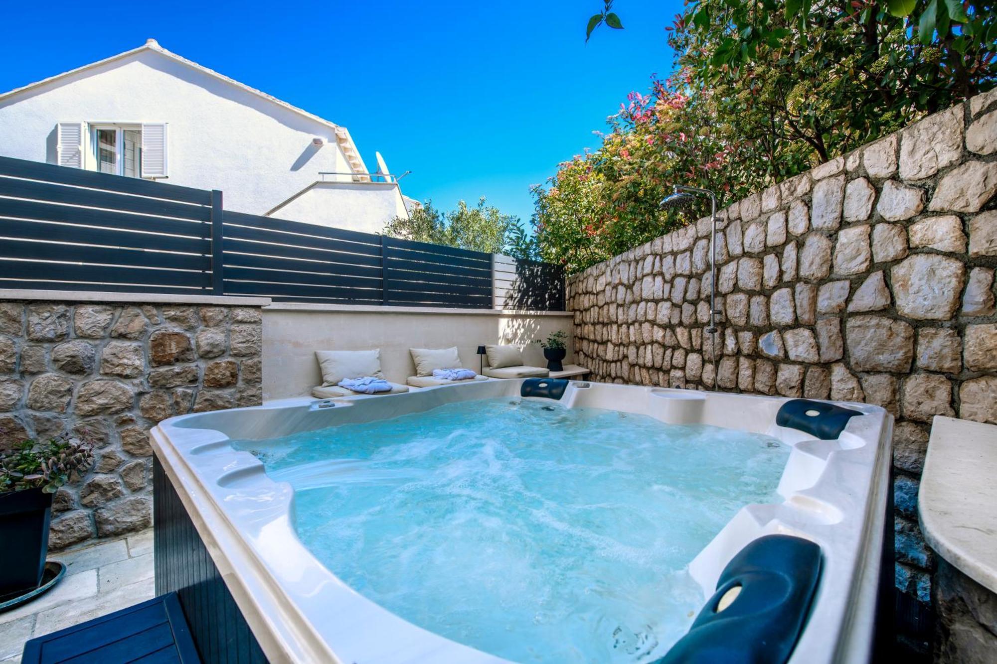Apartment Barbara With Private Pool Dubrovnik Luaran gambar